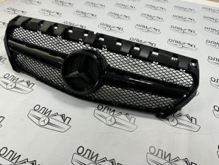 Решетка радиатора AMG на Mercedes W176 до рест Решетка радиатора AMG на Mercedes W176 до рест